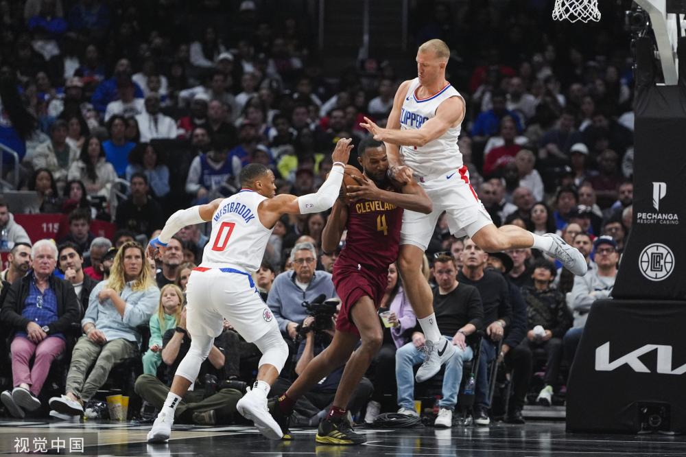 比赛依旧展 比赛依旧展