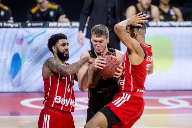 他在采访中 他在采访中