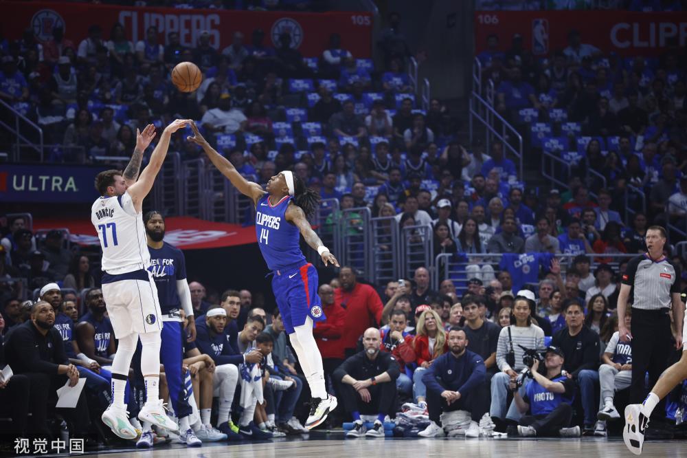 决定性的作 决定性的作