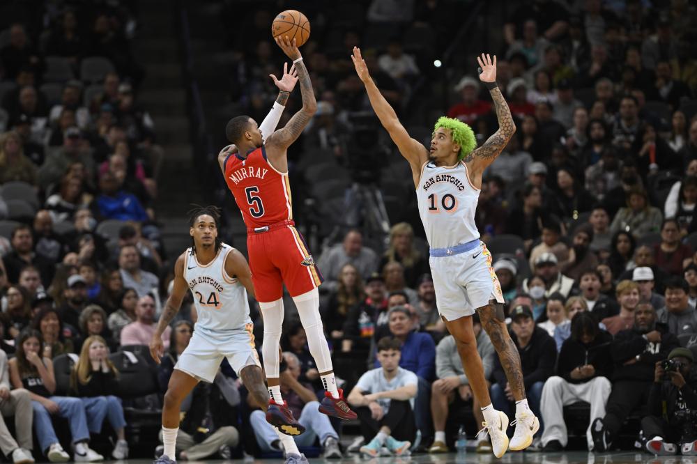 劳塔罗与中 劳塔罗与中