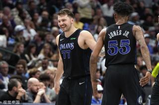 在季后赛中 在季后赛中